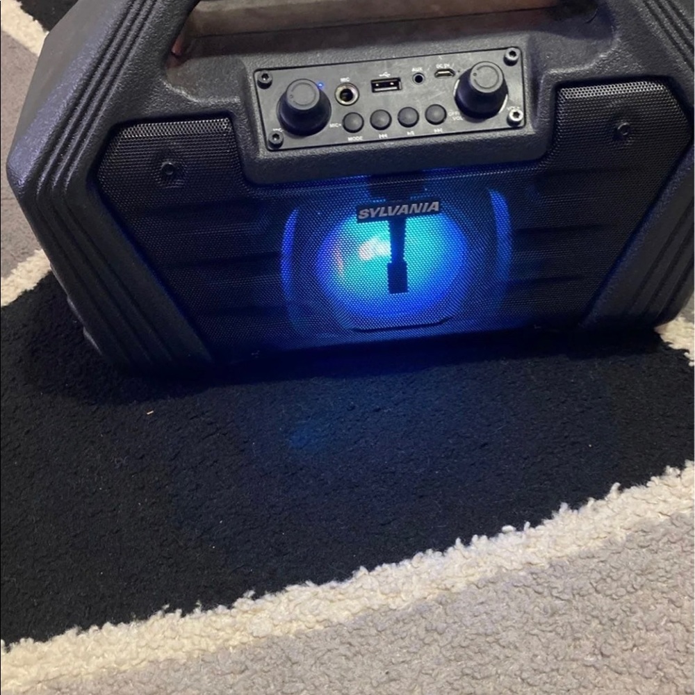 Led Bluetooth speaker